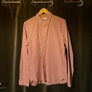 Onassis (ONS) gingham button down collar